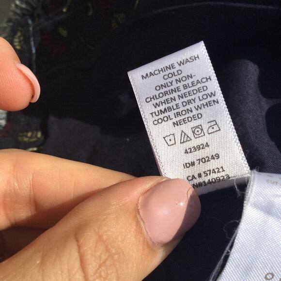 Loft Womens Embroidered Tapestry Jacket Size 0 XS Gypsy Strawberry Fairy Garden - Picture 12 of 12